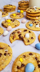 Easter Chocolate chip cookies- Easter cookies- baking with kids.
