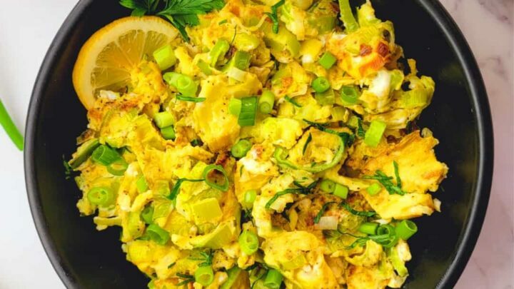 Scrambled Eggs with Leeks  -image