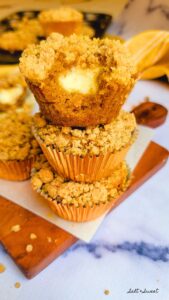 pumpkin cream cheese muffins