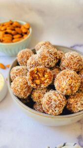 Coconut Date Balls